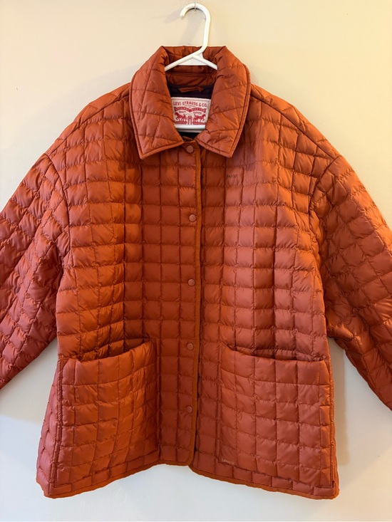 Levi's Jackets & Blazers - Levi’s Quilted Shacket Jacket, women’s Sz XL, boxy fits larger, has mended rips.